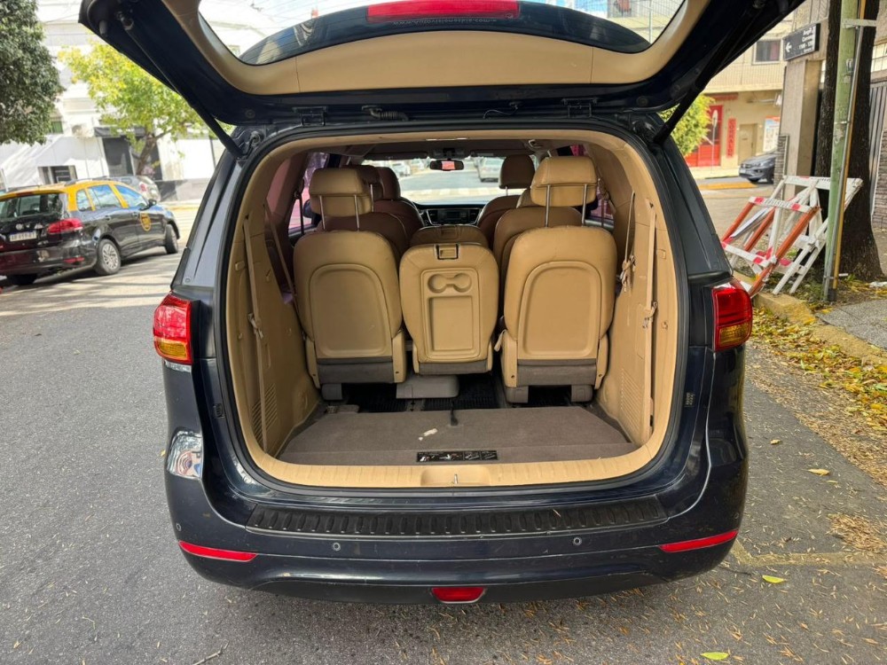 Kia Carnival EX Premium — foto 6
